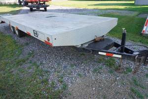 lot 97 image: Double axle aluminum trailer&nbsp