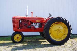 lot 4 image: Massey Harris 44 NF  4 cylinder gasoline, 13 x 38 rears 6 x 16 fronts