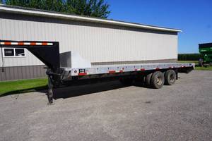 lot 99 image: Midsota Gooseneck 26 trailer with 26 aluminum deck&nbsp