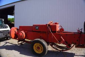 lot 57 image: Massey Ferguson Model 12 hay bailer PTO, small square twine tie