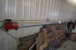 lot 185 image: Grain Saver 16 x 6 auger with hopper