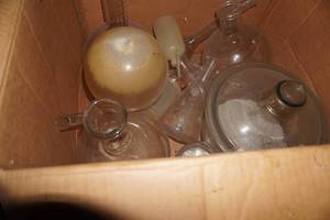 lot 216 image: Beaker set for lab work