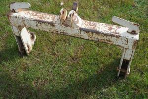 lot 177 image: ZECO Cat II Hitch