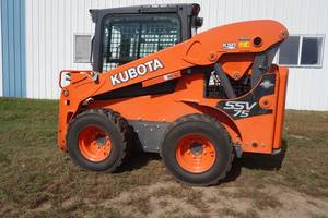 lot 159 image: 2016 Kubota SSV 75 Skidsteer w480 Hrs Serial # 21641-This lot has an opening bid of $35,000.00
