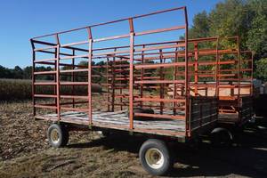 lot 188 image: Steel Bale thrower rack 16, MN gear, extra tire