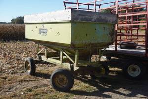 lot 187 image: Parker Gravity Box wJD gear and box extensions