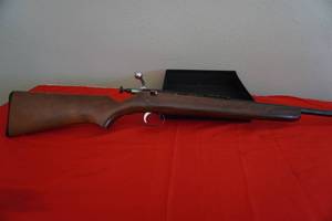lot 9 image: Glenfield Model 10  22 Rifle SLLR