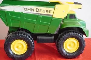 lot 99 image: John Deere Poly Dump Truck