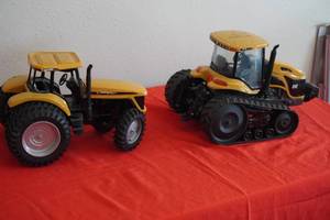 lot 101 image: Two Cat Challengers MT 655 & MT 765 on tracks