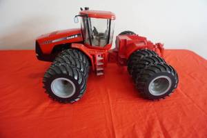 lot 117 image: Case IH STX 440 Tractor wTriples 116th scale