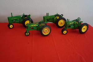 lot 128 image: John Deere G, A, B, & A tractors