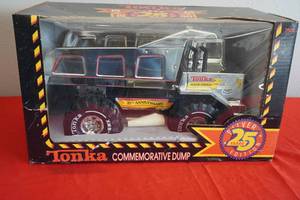 lot 130 image: Tonka Commemorative Silver Edition 25 yrs Dump Truck