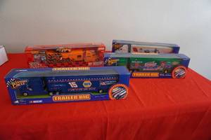 lot 133 image: Five Trailer Rigs in boxes