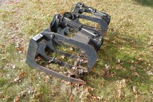 lot 166 image: Stout 72 Grapple Bucket