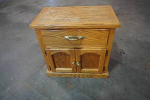 lot 268 image: Night stand wdrawer and two doors 44 W x 22 H x 14
