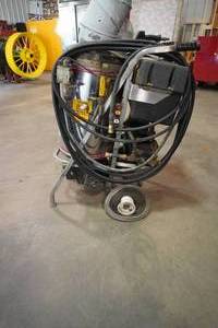 lot 277 image: Rhino Pressure washersteam cleaner, flat tires