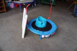 lot 280 image: Mini Tramp, Child gate and booster seat for day care