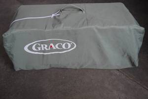 lot 313 image: Graco Pack and Play
