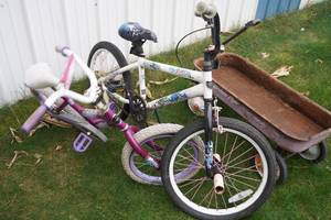lot 331 image: Western Flyer wagon and two bikes, 16 & 20
