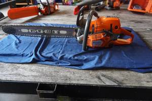 lot 336 image: Husqvarna 562 XPG Chainsaw w24 bar and box case