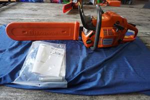 lot 337 image: Husqvarna 455 Rancher Chainsaw w18 bar