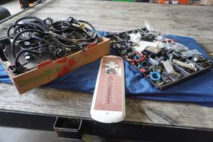 lot 341 image: Automotive parts and wireless remotes