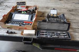 lot 350 image: Magnetic spark plug service set, drill bits, tools, knife