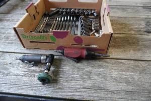 lot 364 image: Blue Point Metric speed wrenches