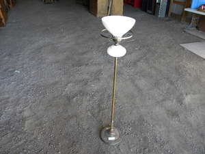 lot 69 image: Milk glass floor lamp