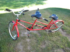 lot 93 image: Huffy Savannaha 5 sp. 26 bike