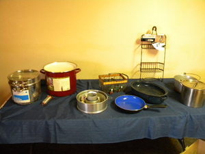 lot 112 image: Bakeware and cookware
