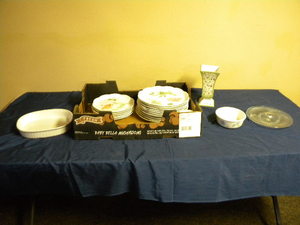 lot 119 image: Corning dish,china,vases, bowl,plate