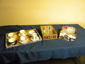 lot 145 image: Tea cup and saucers, cruets, clear