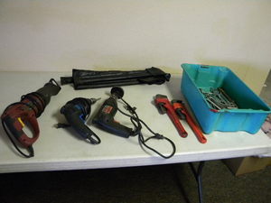 lot 176 image: 2) Drills, sawall, open end wrenches