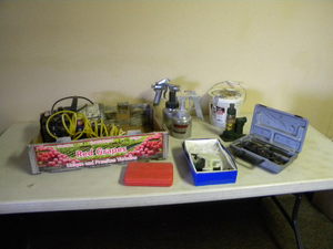 lot 205 image: Air compressor, paint sprayers