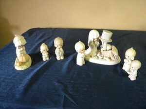 lot 515 image: Precious Moments 7 Figurines