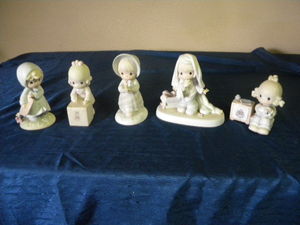 lot 519 image: Precious Moments 5 Figurines