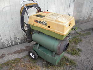 lot 405 image: Kleen-King Steamer w1.5 hp motor