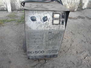 lot 413 image: Schumach 80500 StarterCharger
