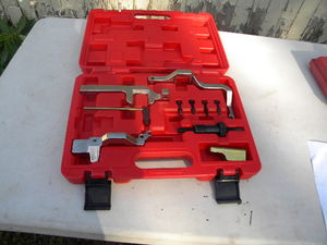 lot 433 image: Cam shaft alignment tool