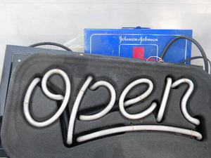 lot 441 image: Neon OPEN sign, misc, microfish