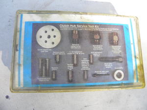 lot 460 image: Clutch Hub service tool kit