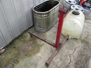 lot 482 image: Engine Stand missing head