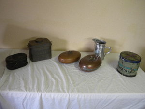 lot 554 image: Copper warmers, lunch boxes