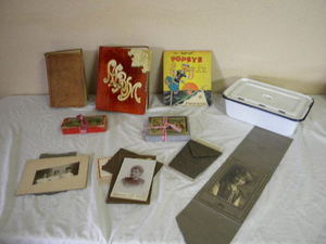 lot 566 image: Popeye book, photo album, pictures