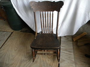 lot 582 image: Short Back Rocker