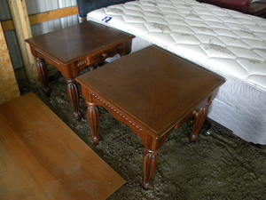 lot 593 image: 2) Wood End Tables wDrawers