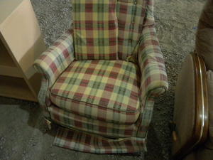 lot 609 image: Plaid Rocker