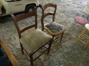 lot 614 image: Pr of padded chairs