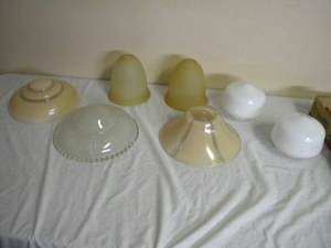 lot 643 image: 8) Old lamp globes & fixtures